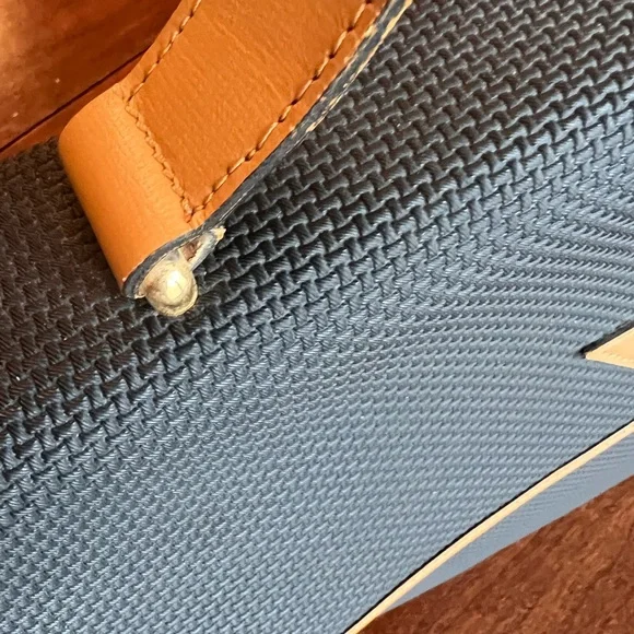 Yves Saint Laurent Business Bag. - Picture 9 of 12